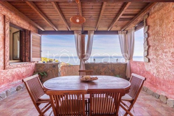 casa indipendente in vendita a Villaputzu in zona Porto Corallo