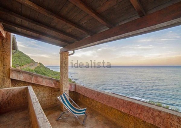 casa indipendente in vendita a Villaputzu in zona Porto Corallo