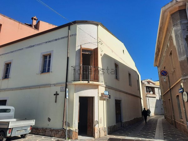 locale commerciale in vendita a Villaputzu