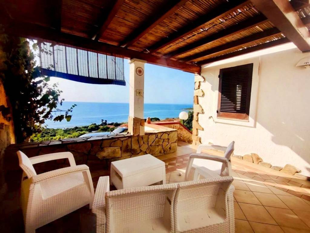 casa indipendente in vendita a Villaputzu in zona Porto Corallo