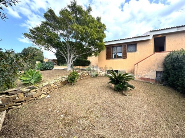 casa indipendente in vendita a Villaputzu in zona Porto Corallo
