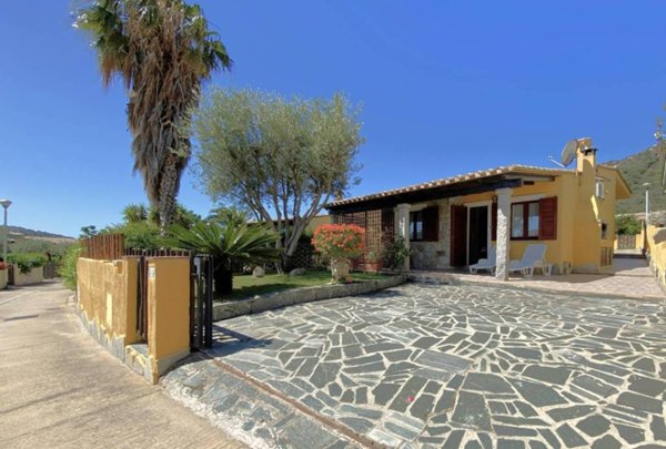 casa indipendente in vendita a Villasimius