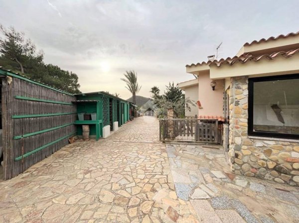 casa indipendente in vendita a Villasimius