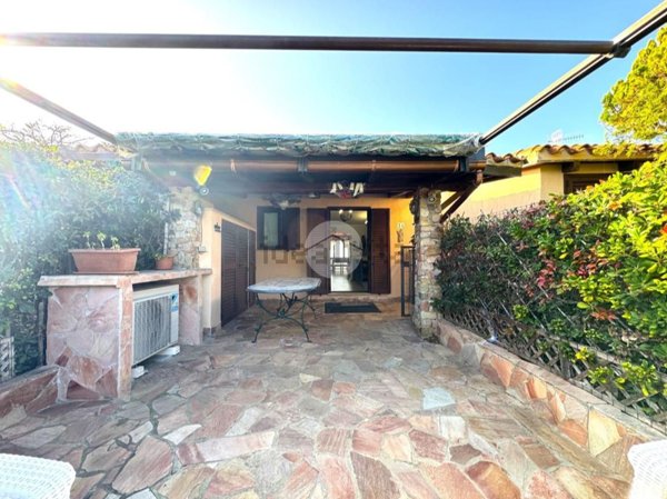 casa indipendente in vendita a Villasimius