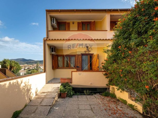casa indipendente in vendita a Villasimius