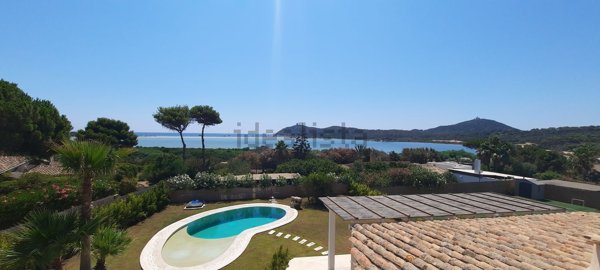 casa indipendente in vendita a Villasimius