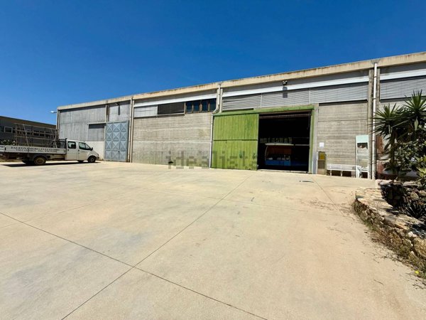 capannone in vendita a Villasimius