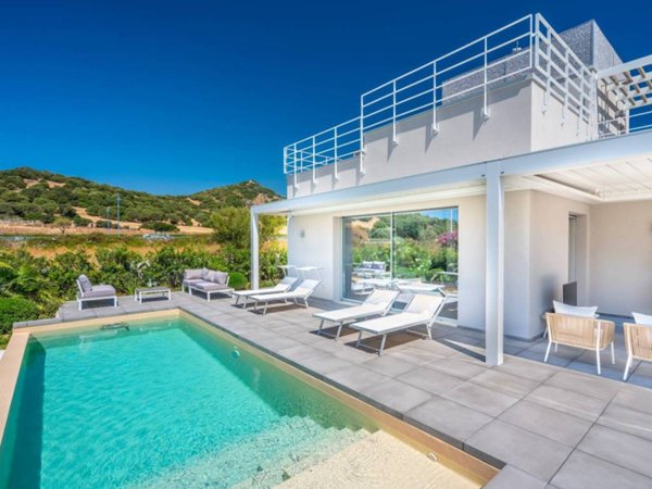 casa indipendente in vendita a Villasimius