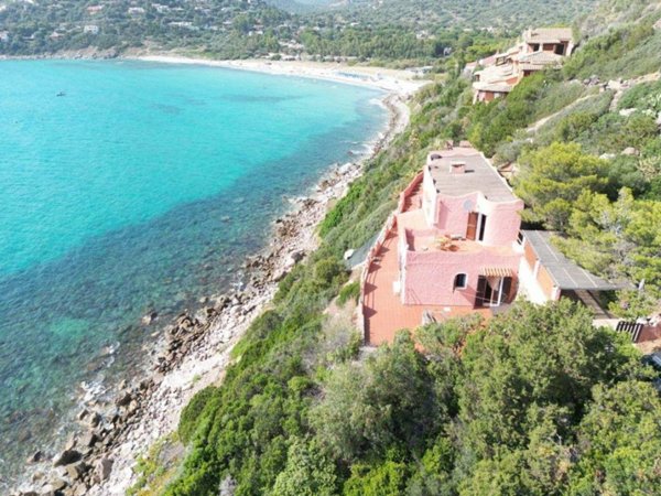 casa indipendente in vendita a Villasimius