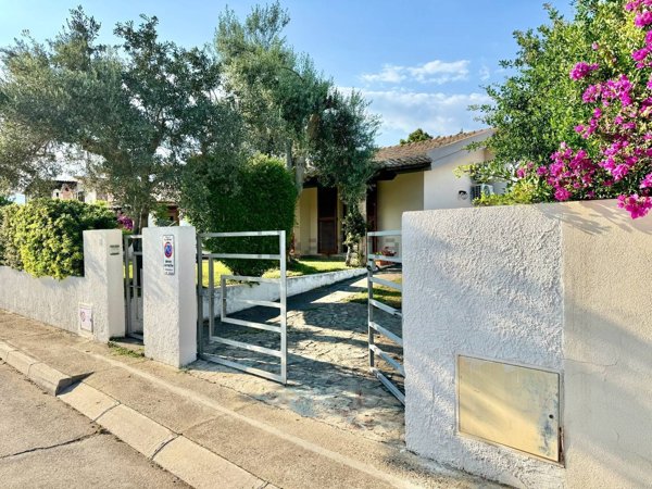 casa indipendente in vendita a Villasimius