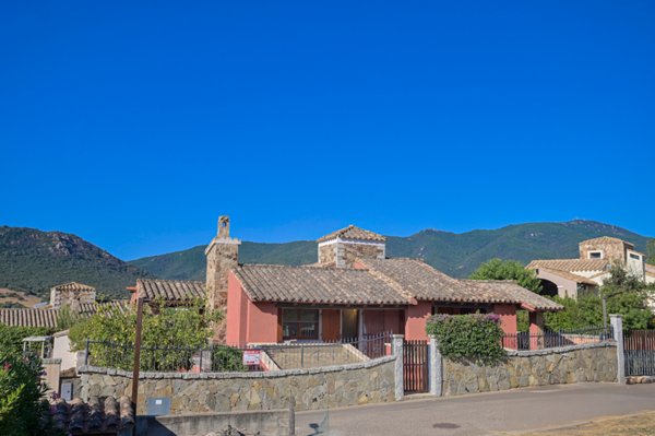 casa indipendente in vendita a Villasimius