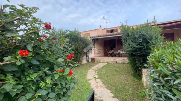 casa indipendente in vendita a Villasimius