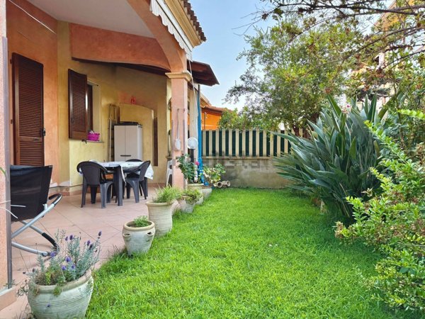 casa indipendente in vendita a Villasimius