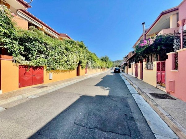 casa indipendente in vendita a Villasimius