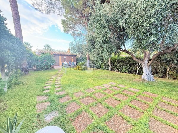 casa indipendente in vendita a Villasimius