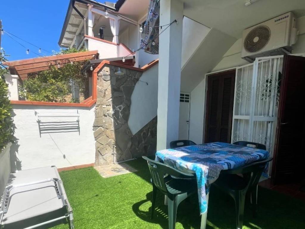 appartamento in vendita a Villasimius