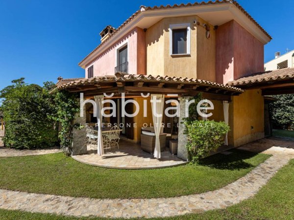 casa indipendente in vendita a Villasimius