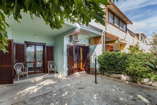 appartamento in vendita a Villasimius