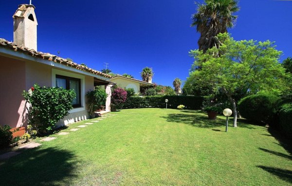 casa indipendente in vendita a Villasimius
