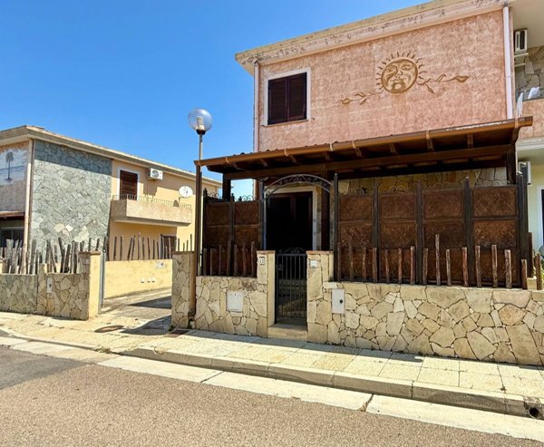 casa indipendente in vendita a Villasimius