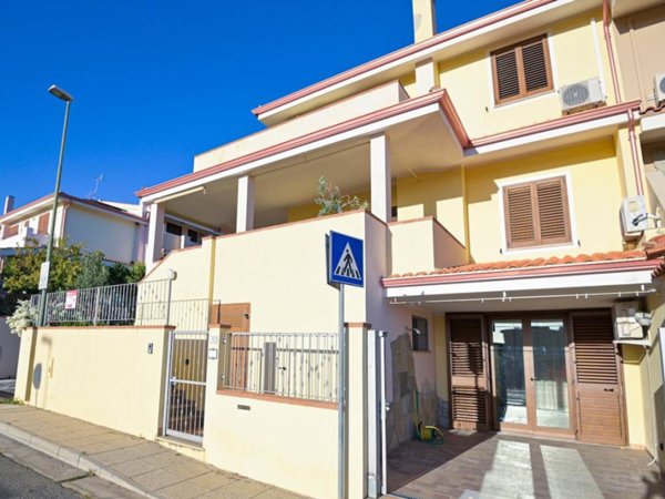 casa indipendente in vendita a Villasimius