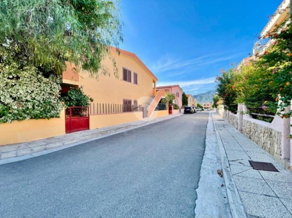 appartamento in vendita a Villasimius