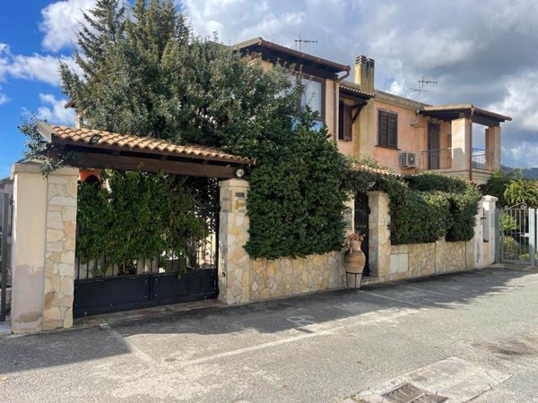 casa indipendente in vendita a Villasimius