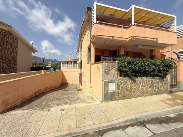 appartamento in vendita a Villasimius