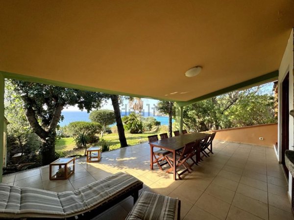 appartamento in vendita a Villasimius