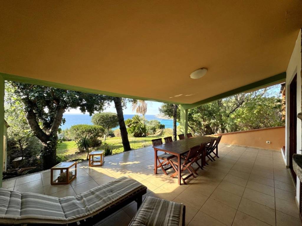 casa indipendente in vendita a Villasimius