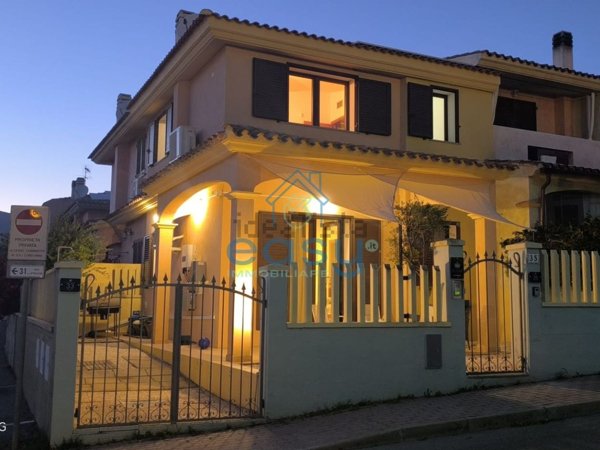 casa indipendente in vendita a Villasimius