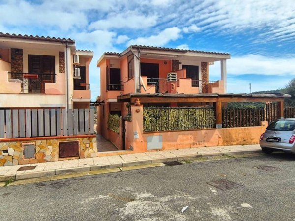 casa indipendente in vendita a Villasimius