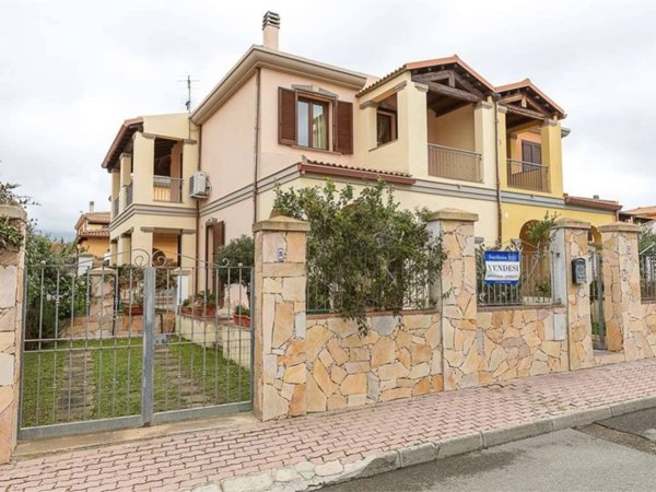 casa indipendente in vendita a Villasimius