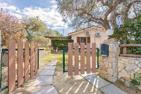 casa indipendente in vendita a Villasimius