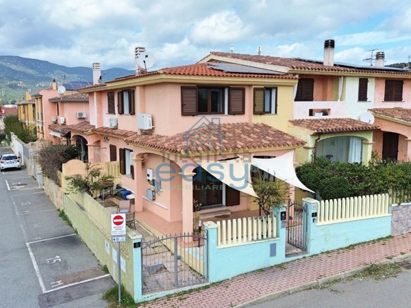 casa indipendente in vendita a Villasimius