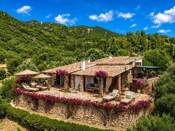casa indipendente in vendita a Villasimius