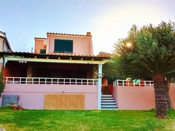 casa indipendente in vendita a Villasimius