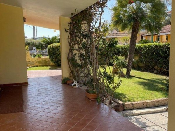 casa indipendente in vendita a Villasimius