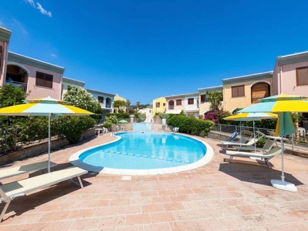 casa indipendente in vendita a Villasimius