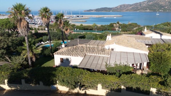 casa indipendente in vendita a Villasimius