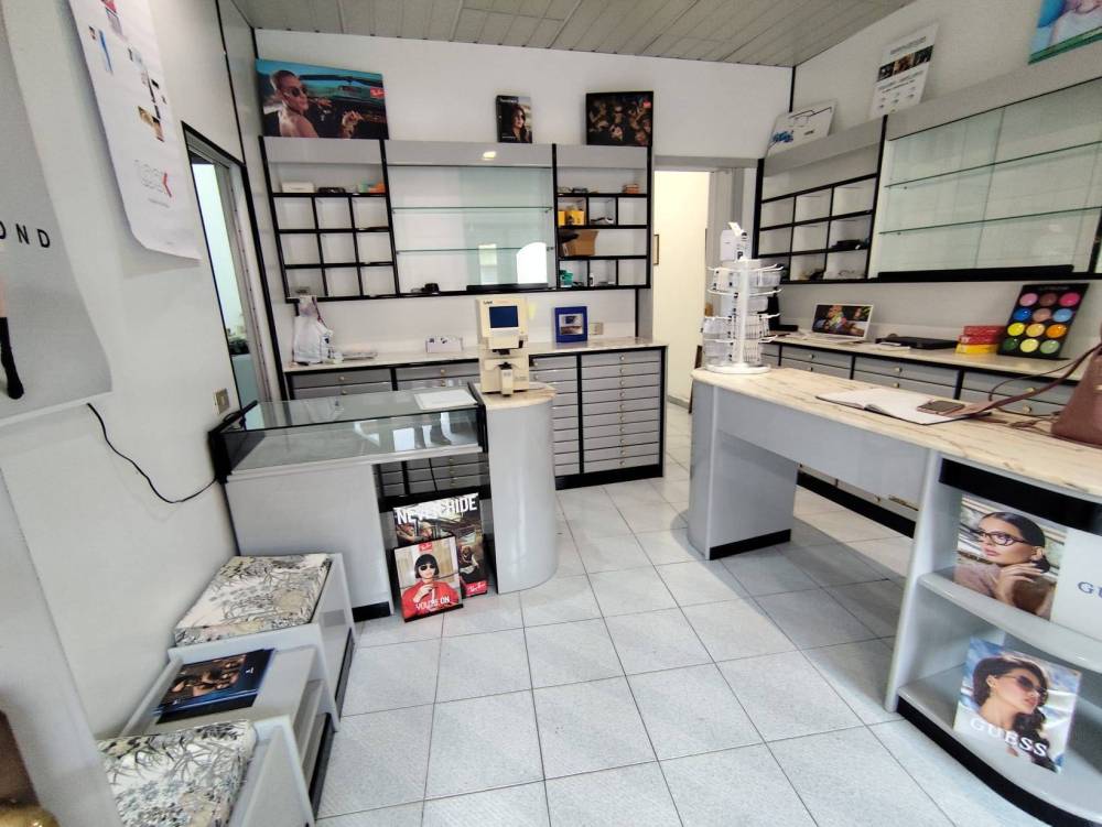 locale commerciale in vendita a Villasor
