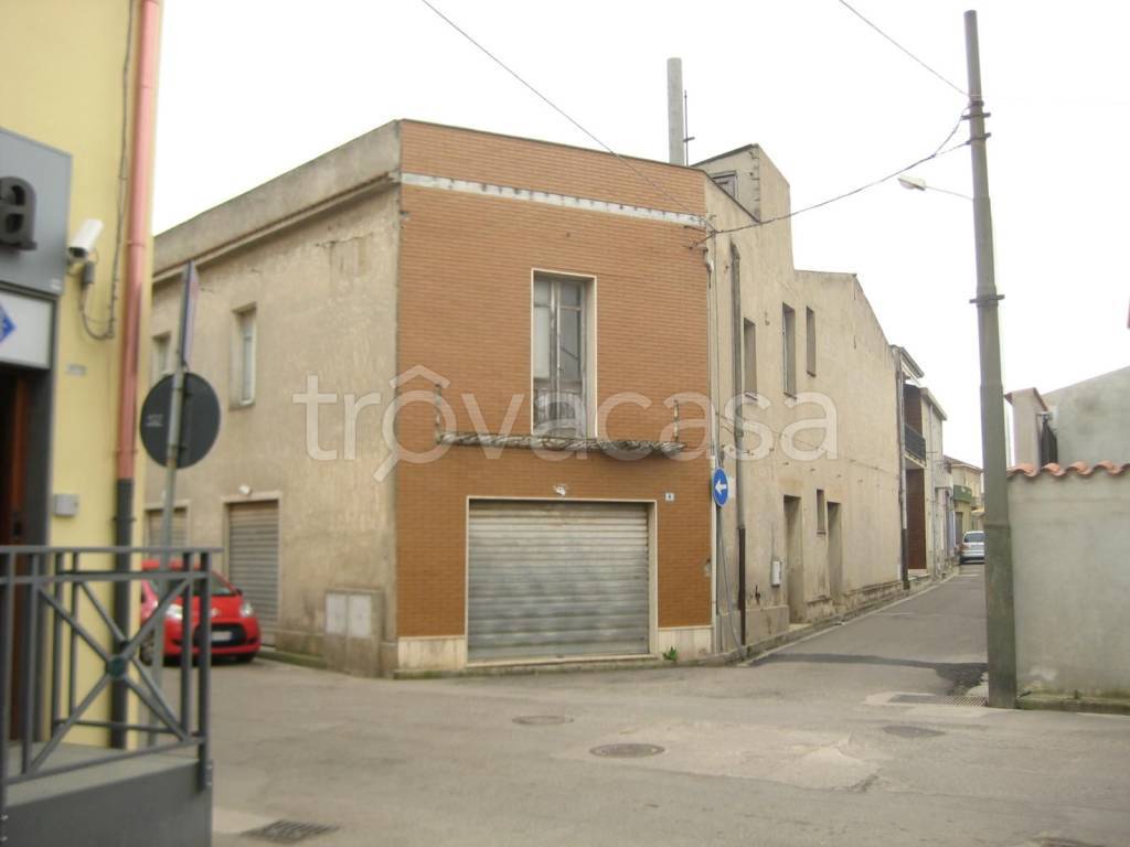 locale commerciale in vendita a Villasor