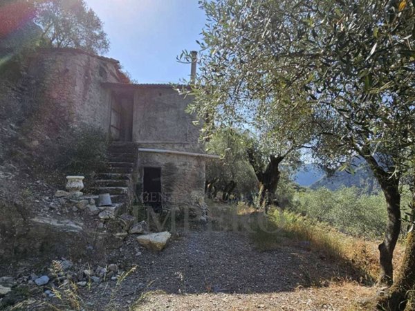 casa indipendente in vendita ad Airole