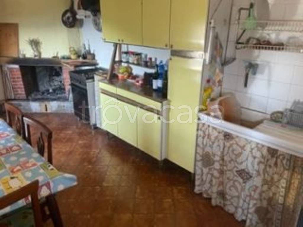 casa indipendente in vendita ad Apricale