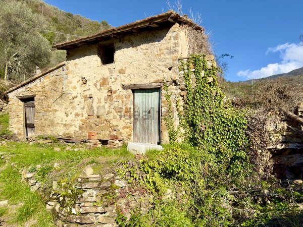 appartamento in vendita ad Apricale