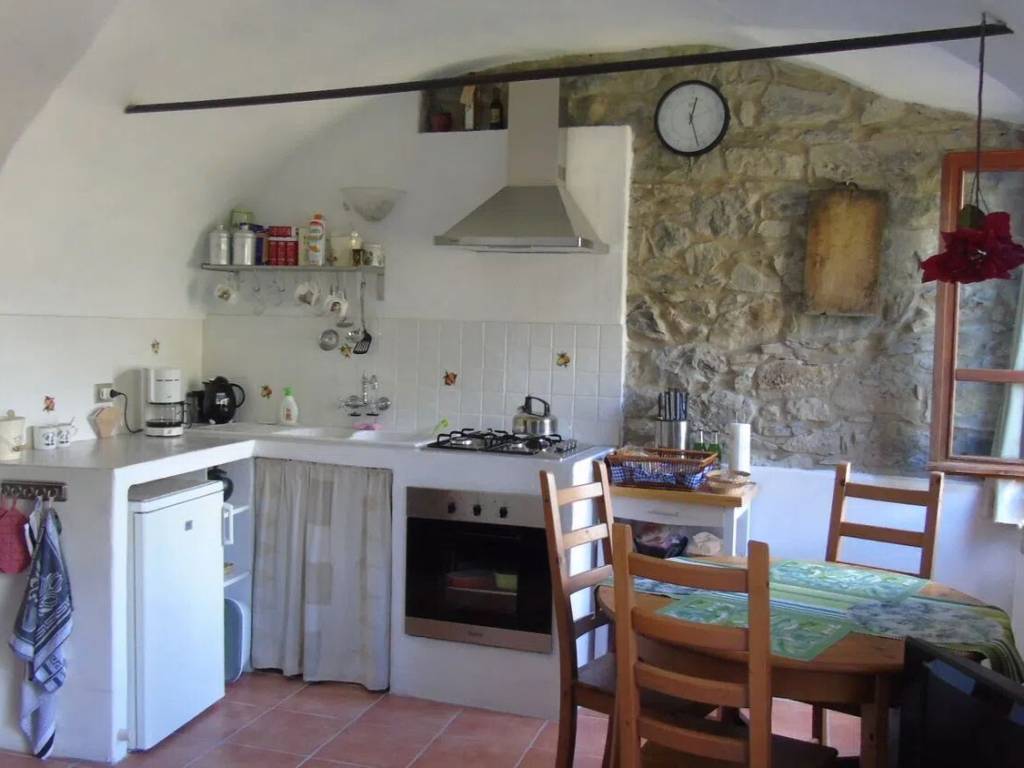appartamento in vendita ad Apricale