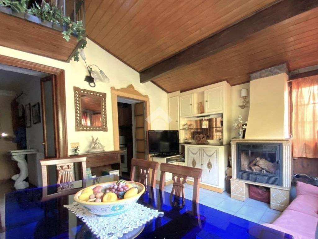 appartamento in vendita ad Apricale