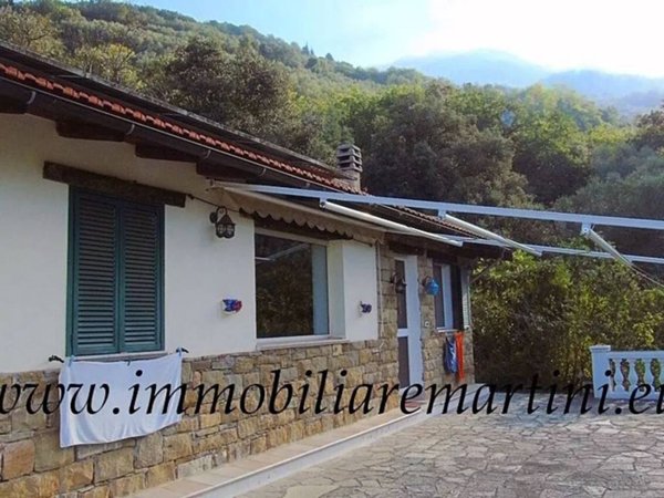 casa indipendente in vendita ad Apricale