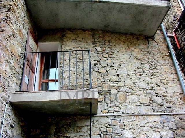 appartamento in vendita ad Apricale