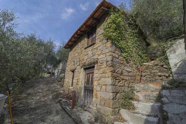 appartamento in vendita ad Apricale